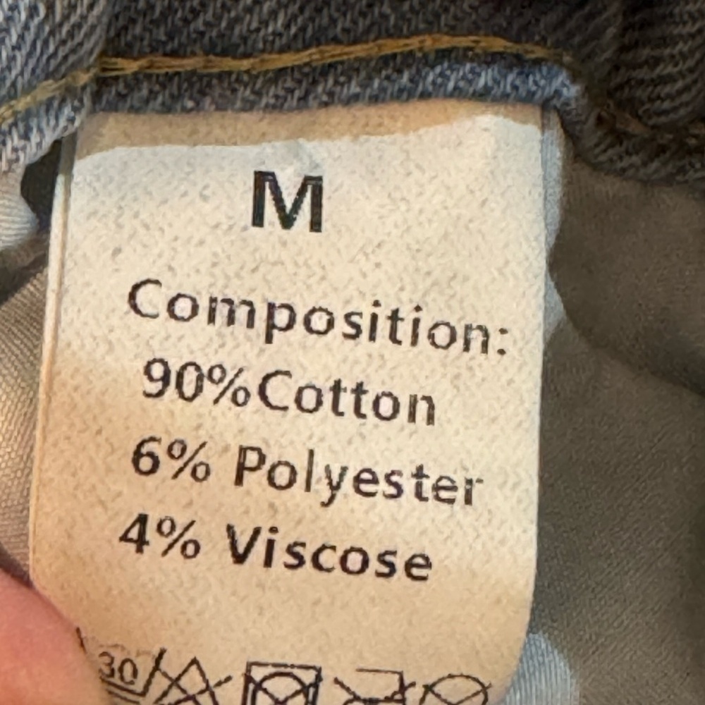 Brand New without tags | Women's high waisted | distressed jeans | size Medium - Picture 7 of 13